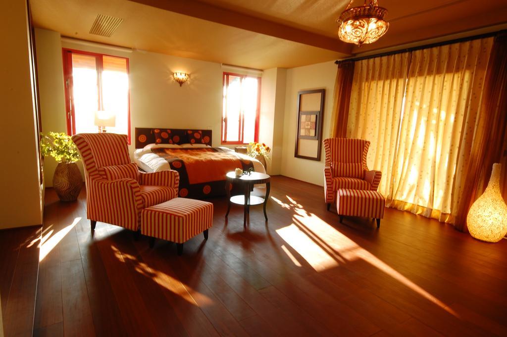 March 3 B&B Yilan Luodong Exteriör bild