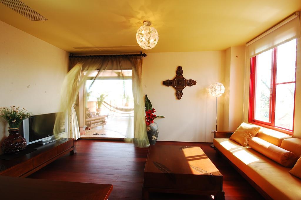 March 3 B&B Yilan Luodong Exteriör bild