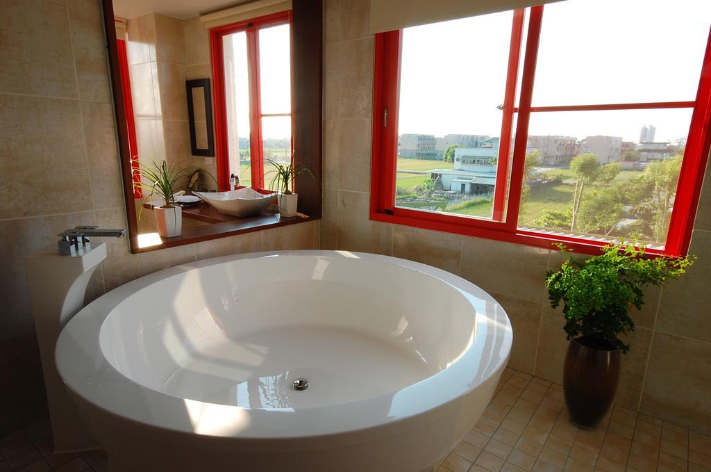 March 3 B&B Yilan Luodong Exteriör bild