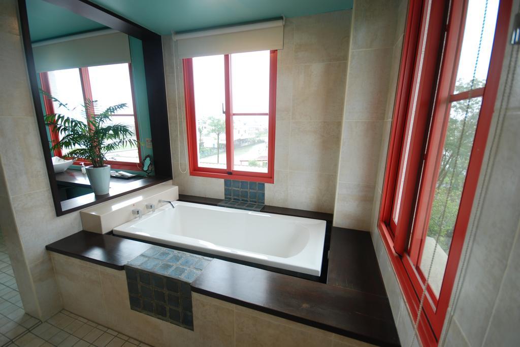 March 3 B&B Yilan Luodong Exteriör bild