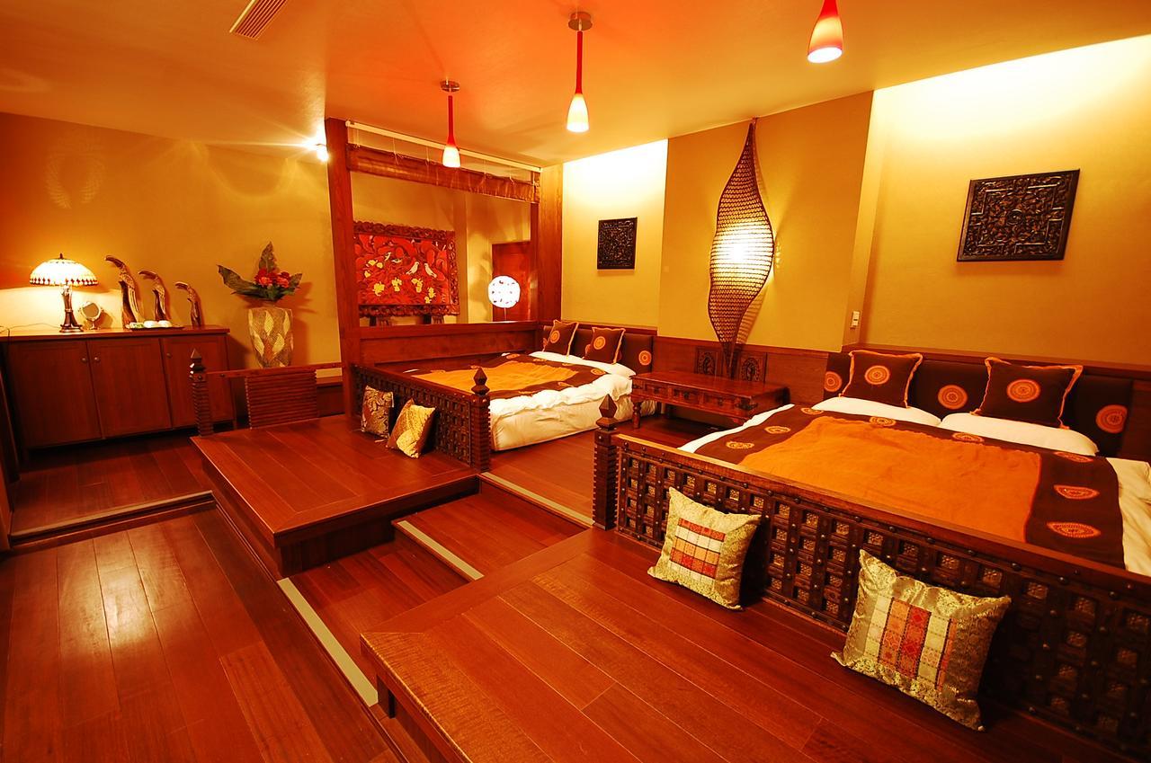 March 3 B&B Yilan Luodong Exteriör bild